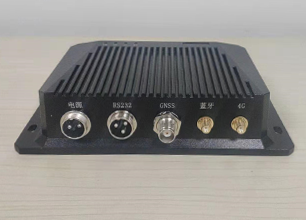 参考产品：车载定位器